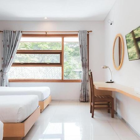 Hotel Tibera Taman Cibeunying Bandung Buitenkant foto