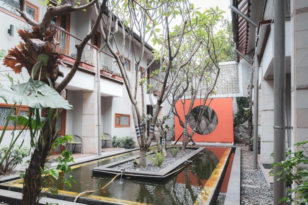 Hotel Tibera Taman Cibeunying Bandung Buitenkant foto