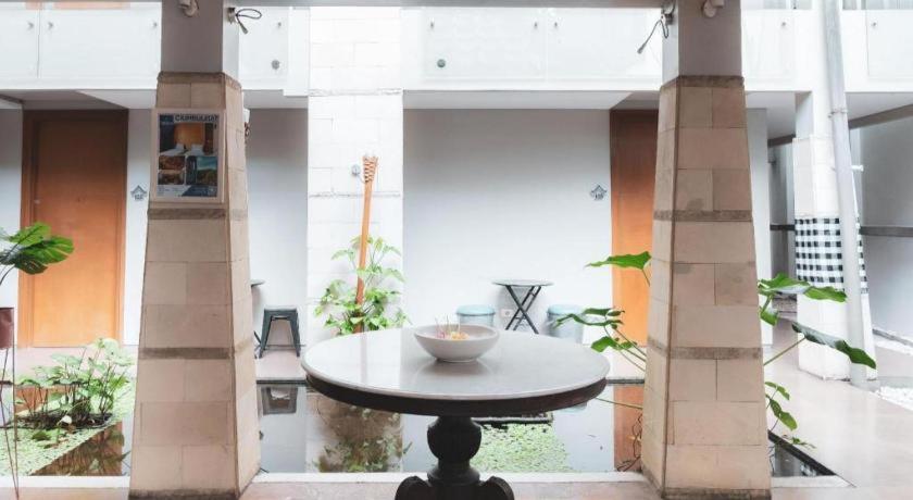 Hotel Tibera Taman Cibeunying Bandung Buitenkant foto
