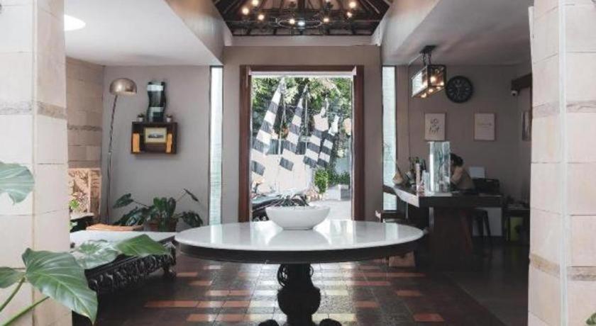 Hotel Tibera Taman Cibeunying Bandung Buitenkant foto