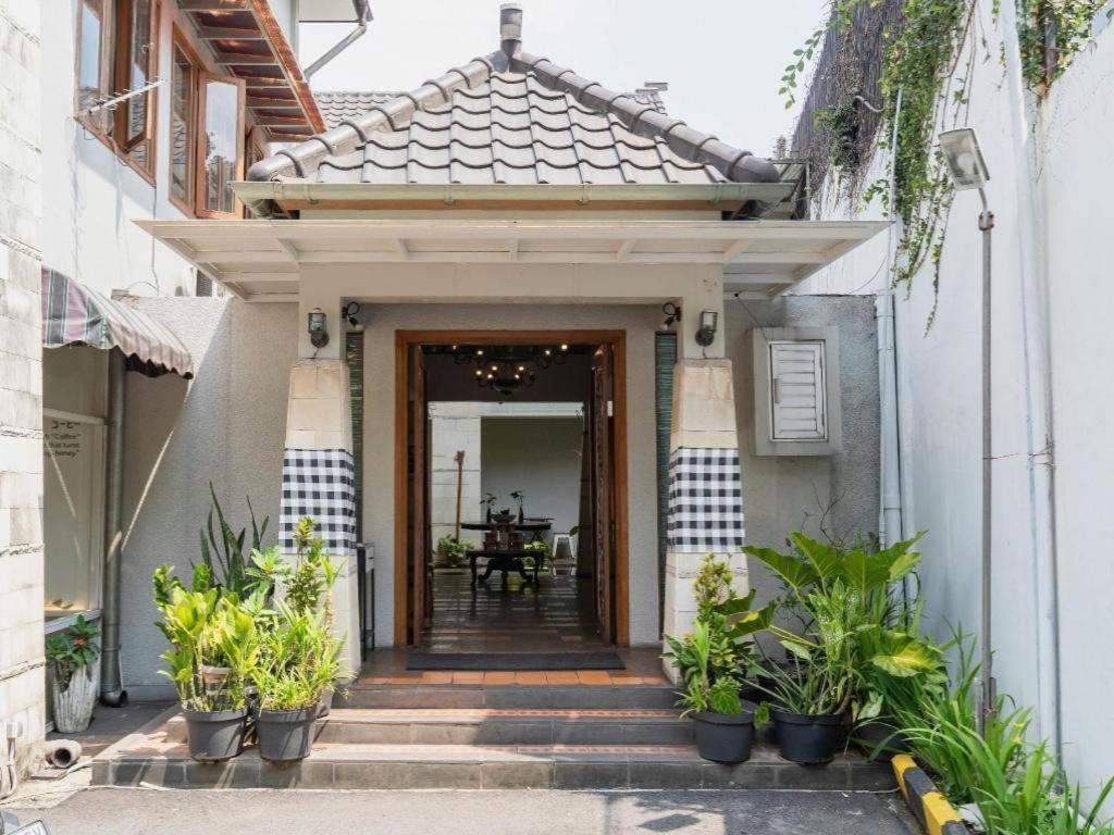 Hotel Tibera Taman Cibeunying Bandung Buitenkant foto